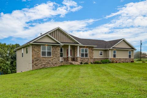 1589 Hidden Valley Rd, Clever, MO 65631 photo 1