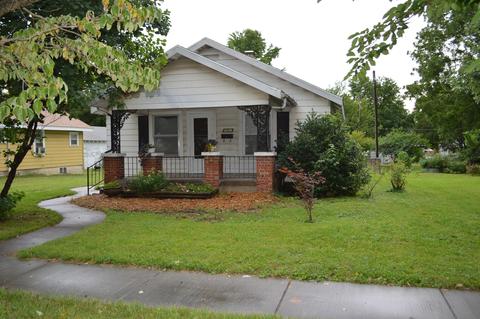 1521 W Thoman St, Springfield, MO 65803 photo 1