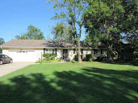 320 Ash Dr, Marshfield, MO 65706 photo 1