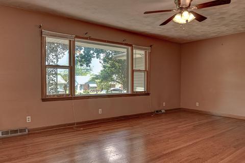 2816 N Missouri Ave, Springfield, MO 65803 photo 9