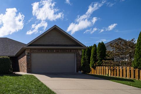 1450 W Sackett St, Springfield, MO 65807 photo 1