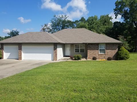 400 Primrose, Monett, MO 65708 photo 1