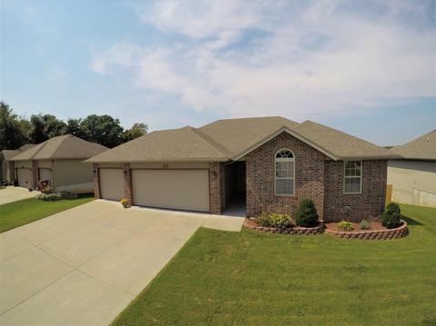 413 N Jester Ave, Republic, MO 65738 photo 1