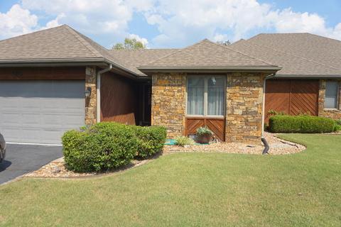 206 Devonshire Dr, Branson, MO 65616 photo 1