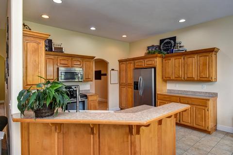 2707 W Executive Cir, Ozark, MO 65721 photo 3