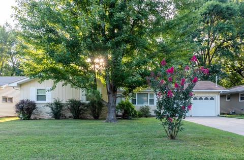 2301 S Virginia Ave, Springfield, MO 65807 photo 1