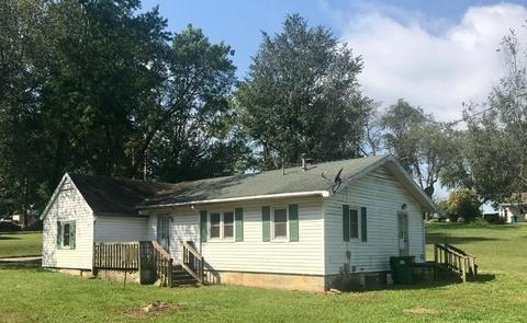 300 Maple, Cabool, MO 65689 photo 1