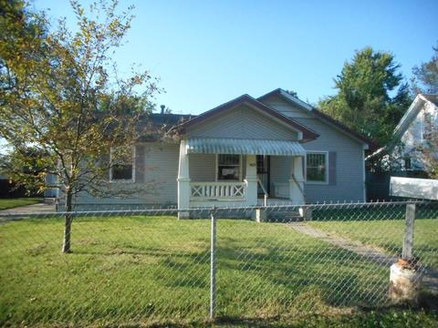 1428 W Brower St, Springfield, MO 65802 photo 1