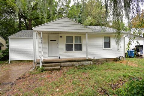 220 W Mcgee St, Springfield, MO 65807 photo 1