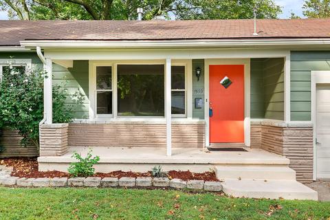 1959 S Ferguson Ave, Springfield, MO 65807 photo 1