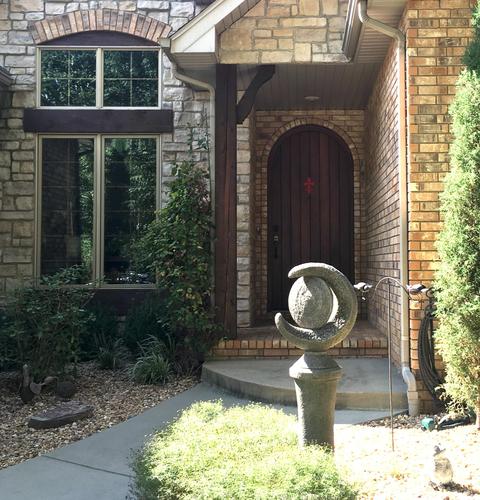 1915 S Chapel Dr, Springfield, MO 65809 photo 1