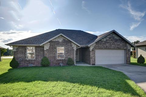 409 Samuel Ct, Aurora, MO 65605 photo 1