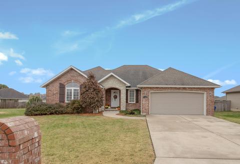 5500 Yew St W, Springfield, MO 65802 photo 1