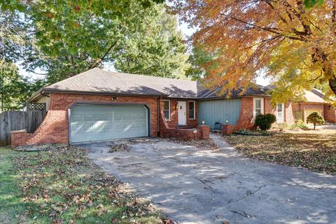 3452 S Kickapoo Ave, Springfield, MO 65804 photo 1