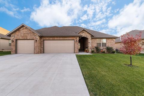870 E Striper Dr, Nixa, MO 65714 photo 1