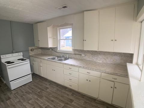 813 S Glenn Ave, Springfield, MO 65802 photo 1