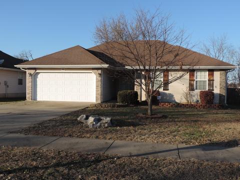 3983 W Ildereen St, Springfield, MO 65807 photo 1