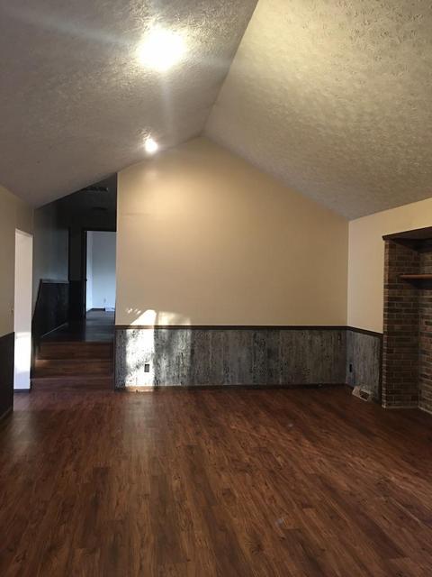 1104 E Summerhill St, Ozark, MO 65721 photo 1