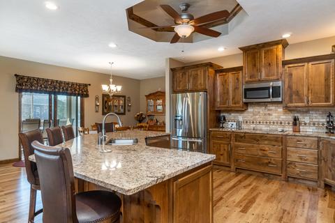 561 E Katella Cir, Nixa, MO 65714 photo 8
