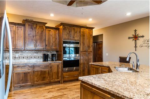 561 E Katella Cir, Nixa, MO 65714 photo 9