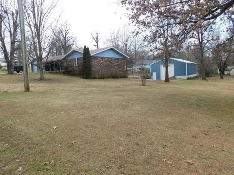 945 E Crestwood Dr, Monett, MO 65708 photo 1