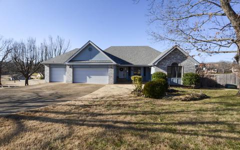 104 Royale Cir, Branson, MO 65616 photo 1