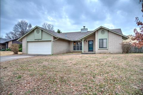 2416 E 28th St, Joplin, MO 64804 photo 1