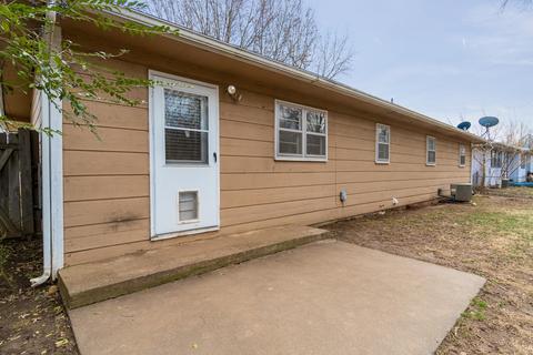 1945 S Saint Charles Ave, Springfield, MO 65804 photo 23