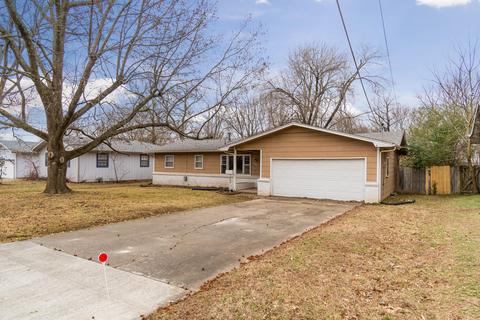 1945 S Saint Charles Ave, Springfield, MO 65804 photo 1