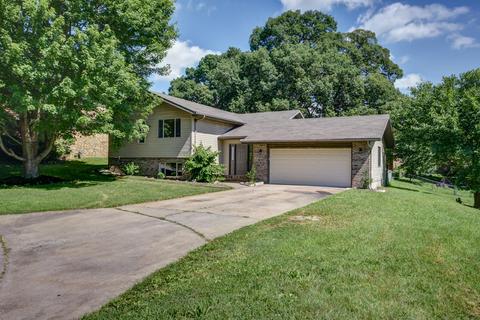 3151 E Meadowmere St, Springfield, MO 65804 photo 1