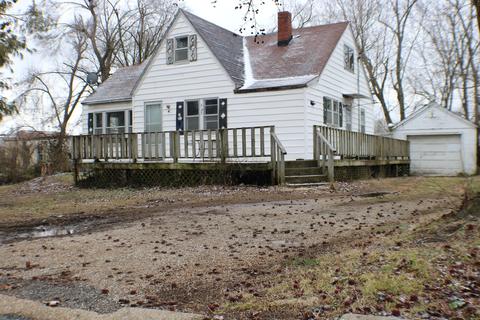 303 N Spring St, Ava, MO 65608 photo 1