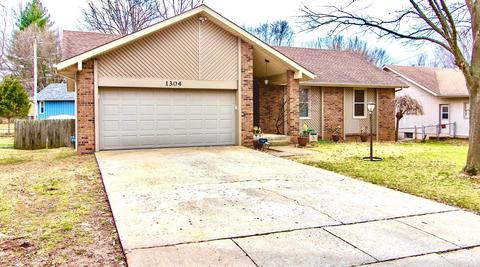 1304 E Carleton St, Springfield, MO 65804 photo 1
