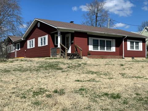 603 E Division St, Bolivar, MO 65613 photo 1