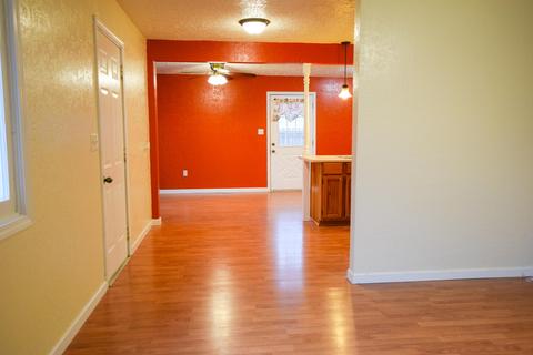 432 E Madison St, Marshfield, MO 65706 photo 7