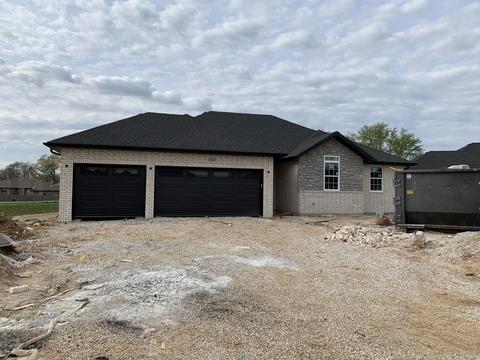 421 N Maple Crest Dr, Nixa, MO 65714 photo 1