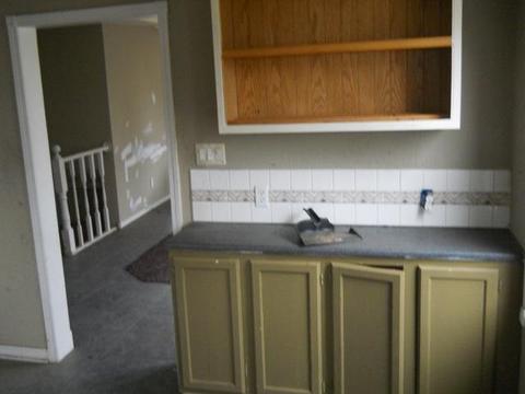 1054 E Cherokee St, Springfield, MO 65807 photo 1