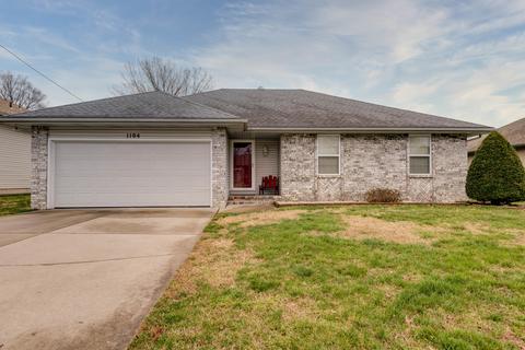 1104 E Snider St, Springfield, MO 65803 photo 1