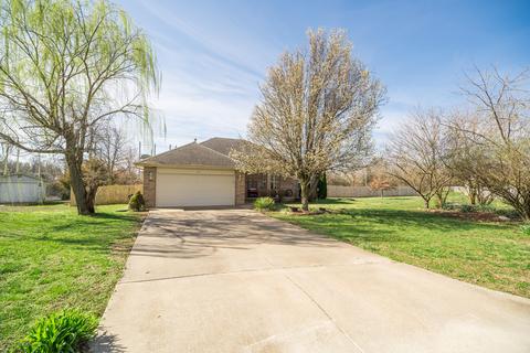 619 Sarah Ct, Willard, MO 65781 photo 1