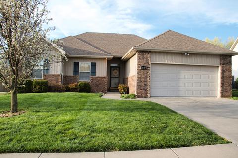 1009 E Cobblestone Dr, Ozark, MO 65721 photo 1