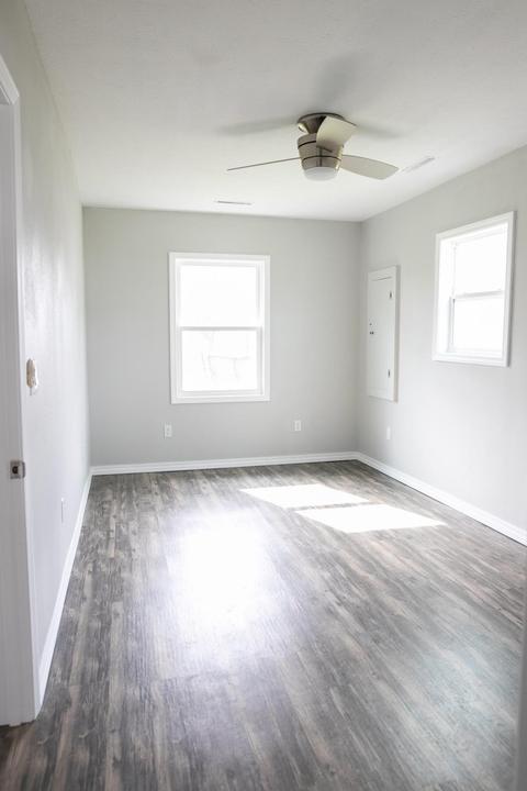 522 E Scott St, Monett, MO 65708 photo 1