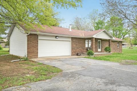 301 E Grant St, Clever, MO 65631 photo 1