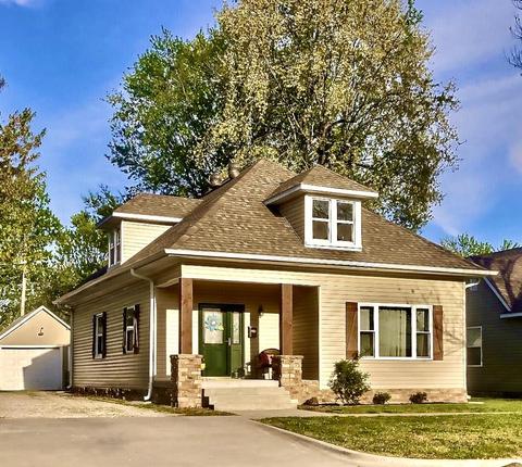 913 Sixth St, Monett, MO 65708 photo 1