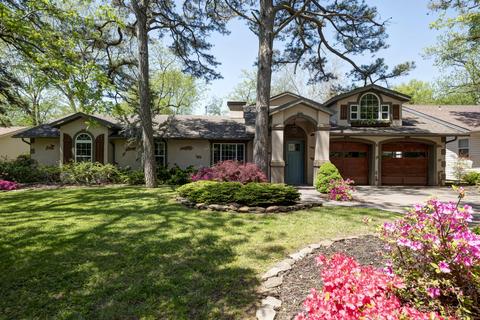 1641 S Sieger Dr, Springfield, MO 65804 photo 1