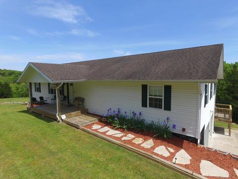 535 Wilson St, Branson, MO 65616 photo 1