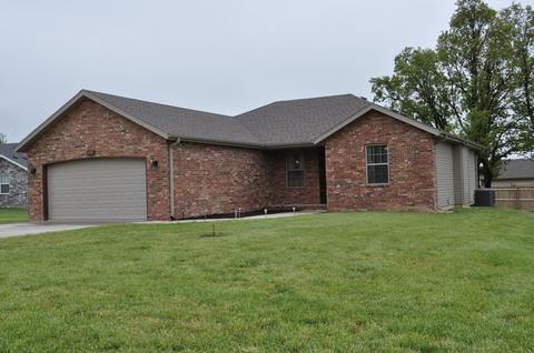 120 E Shawnee St, Strafford, MO 65757 photo 1