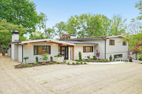 2550 S Luster Ave, Springfield, MO 65804 photo 1