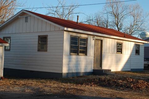 224 North St, Marshfield, MO 65706 photo 1