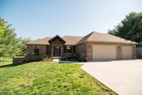 3966 E Ridgewood Dr, Springfield, MO 65809 photo 1