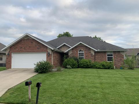 207 Kingsley Dr, Monett, MO 65708 photo 1
