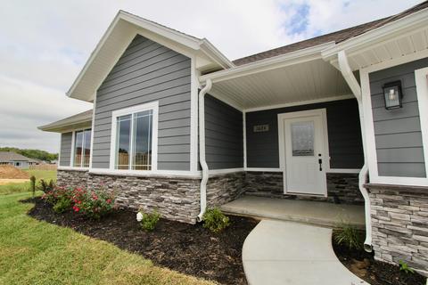 1684 E Fort Sumter Ct, Republic, MO 65738 photo 2